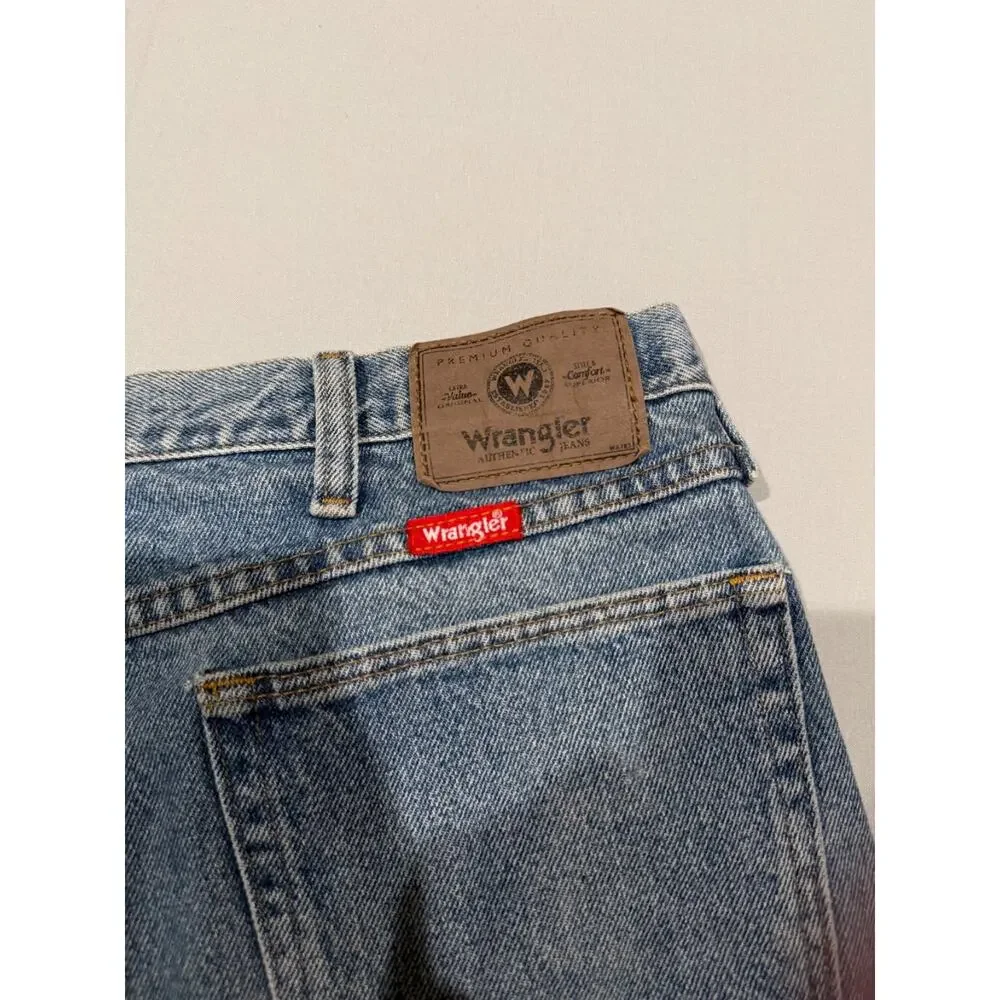 Wrangler Authentics 96501DS Jeans Mens 38x32 Regular Fit 100% Cotton Blue